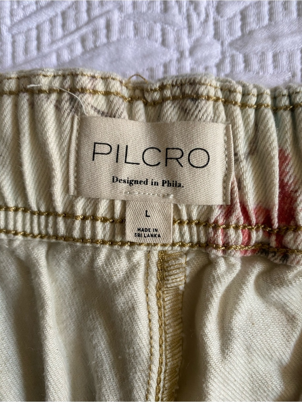Pilcro Casual Pants with Zen Motifs - Picture 4 of 6